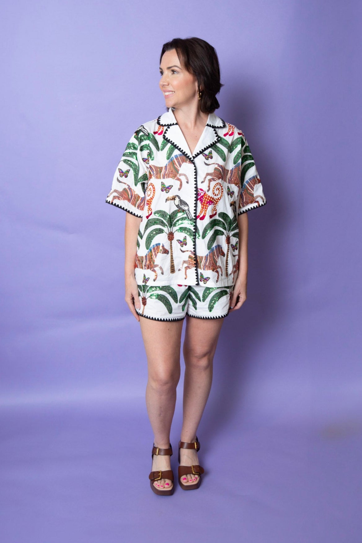 QUEEN OF SPARKLES | Safari Short