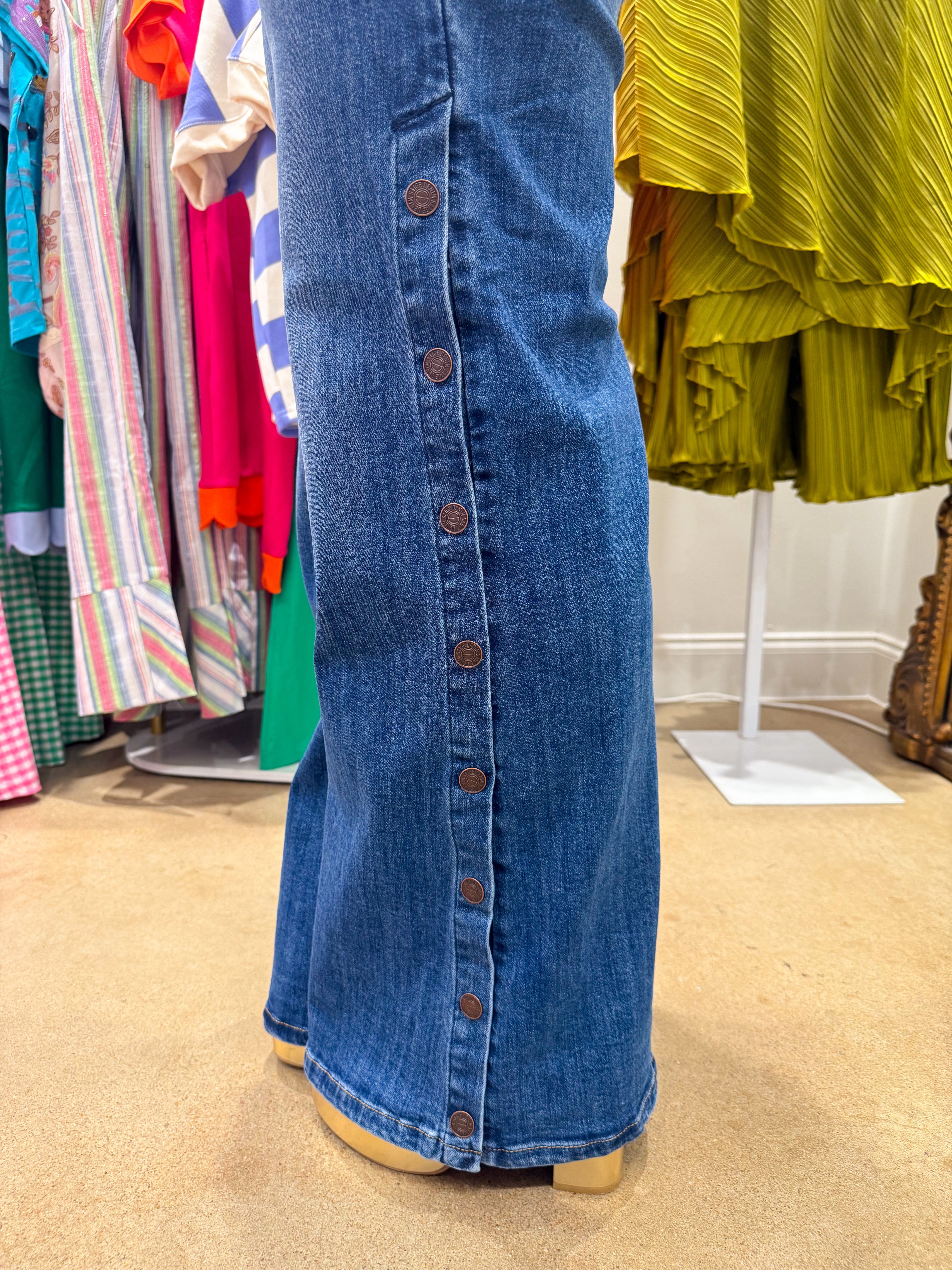 Snap Button Wide Leg Jeans | Saige Denim