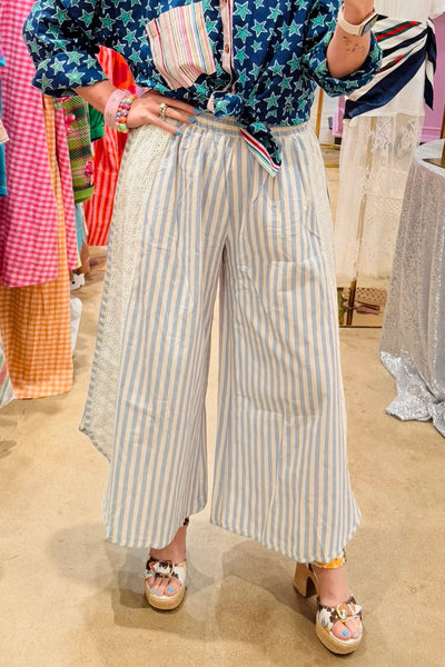 Floral Side Eye-Let Pant