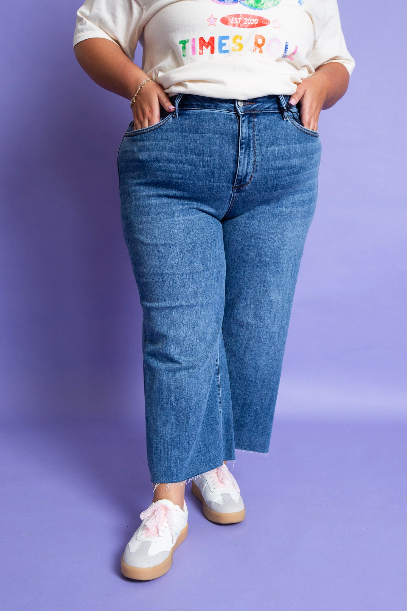 Judy Blue | Wide Crop Classic Jean