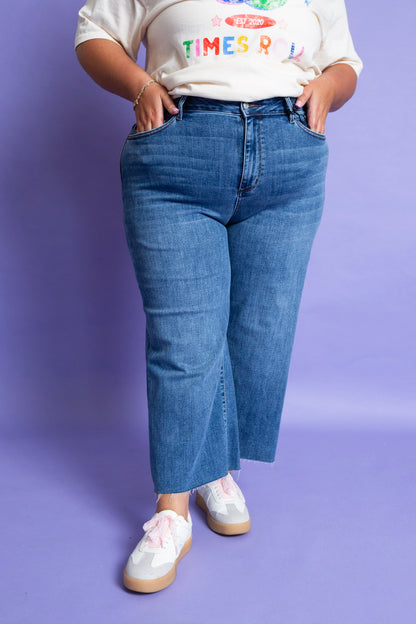 Judy Blue | Wide Crop Classic Jean