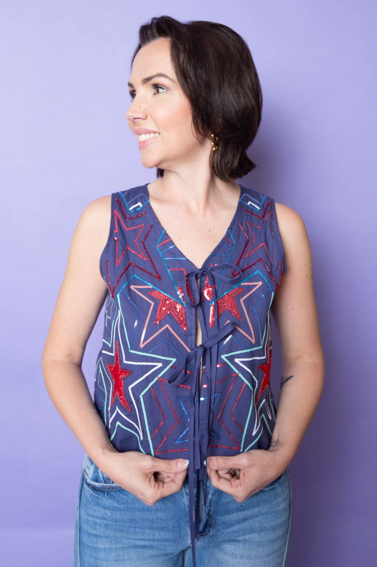 QUEEN OF SPARKLES | Navy Groovy Star Tie Tank