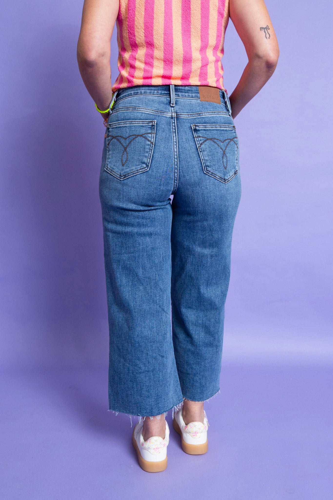 Judy Blue | Wide Crop Classic Jean