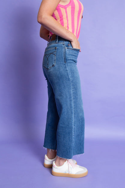 Judy Blue | Wide Crop Classic Jean