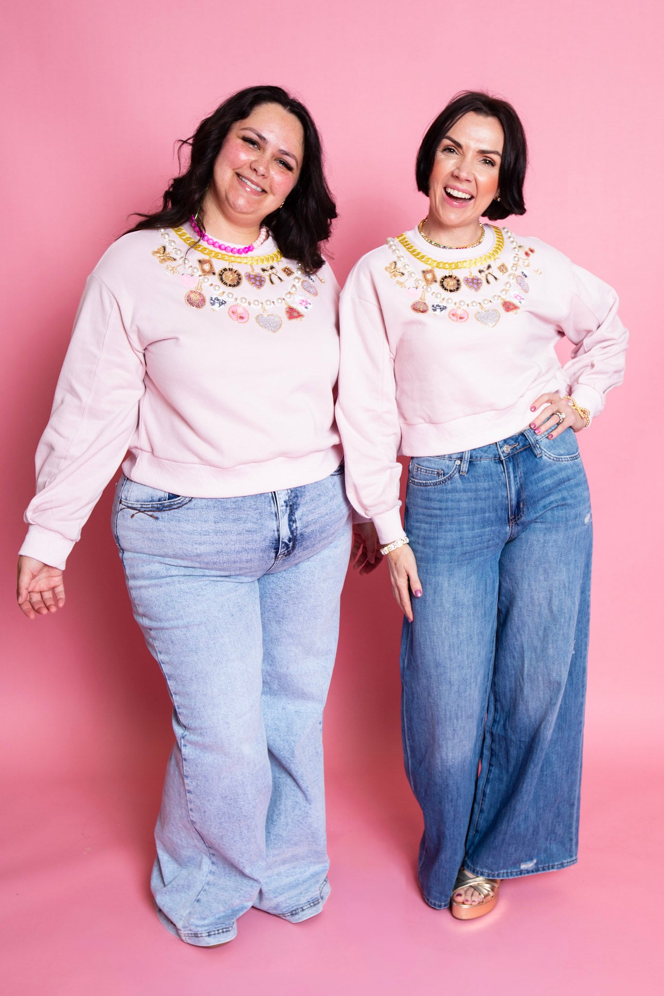 QUEEN OF SPARKLES | Pink Hearts Charm Necklace Sweatshirt