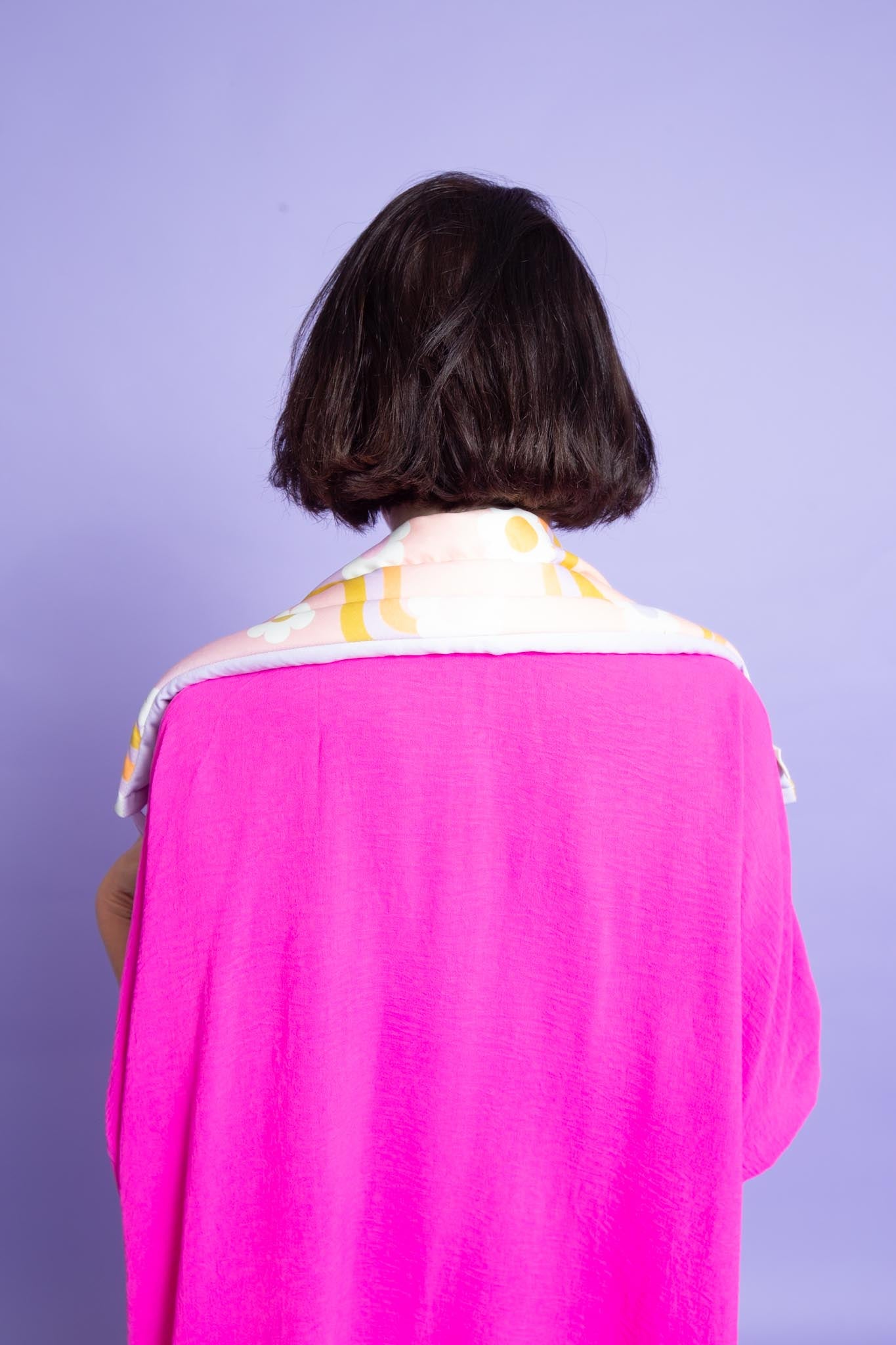 Wavy Daisy Weighted Neck Wrap